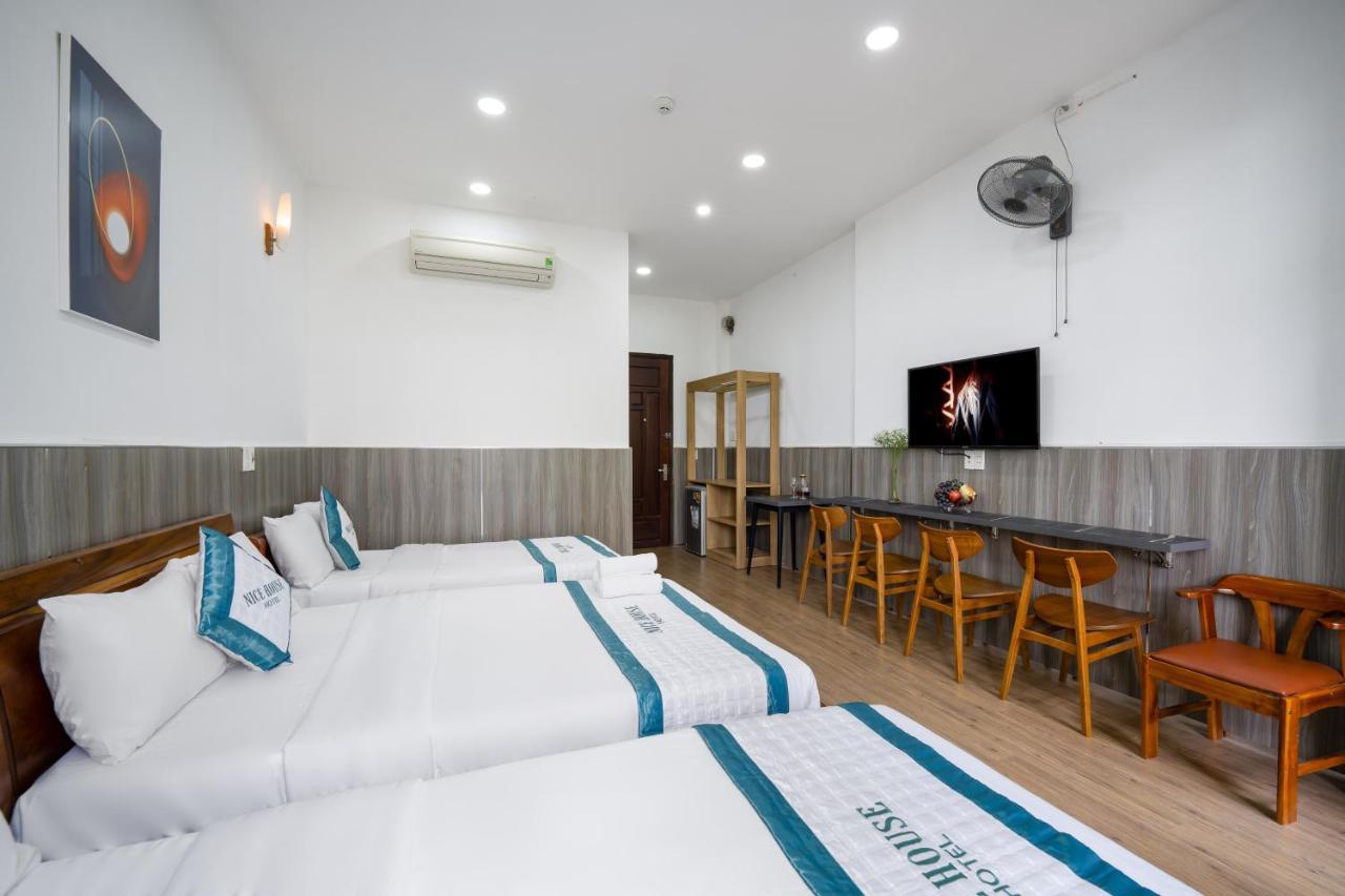 Nice House Hotel - Near My Khe Beach Дананг Екстериор снимка