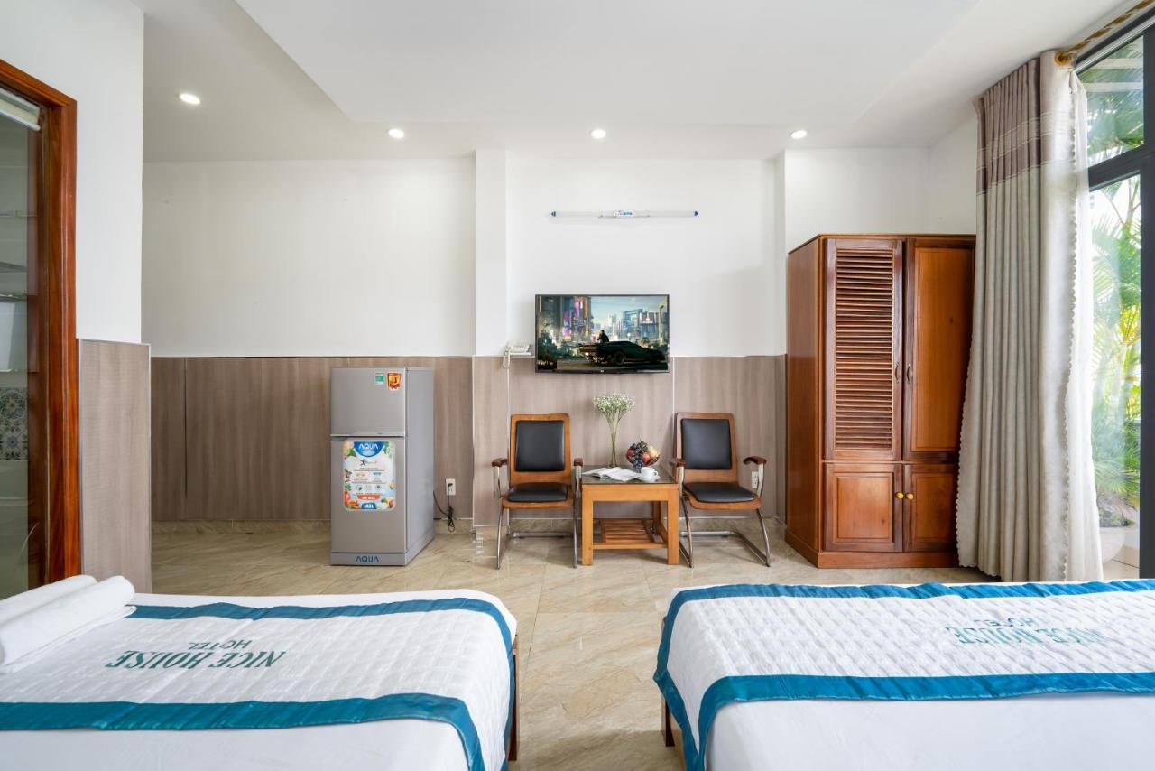 Nice House Hotel - Near My Khe Beach Дананг Екстериор снимка