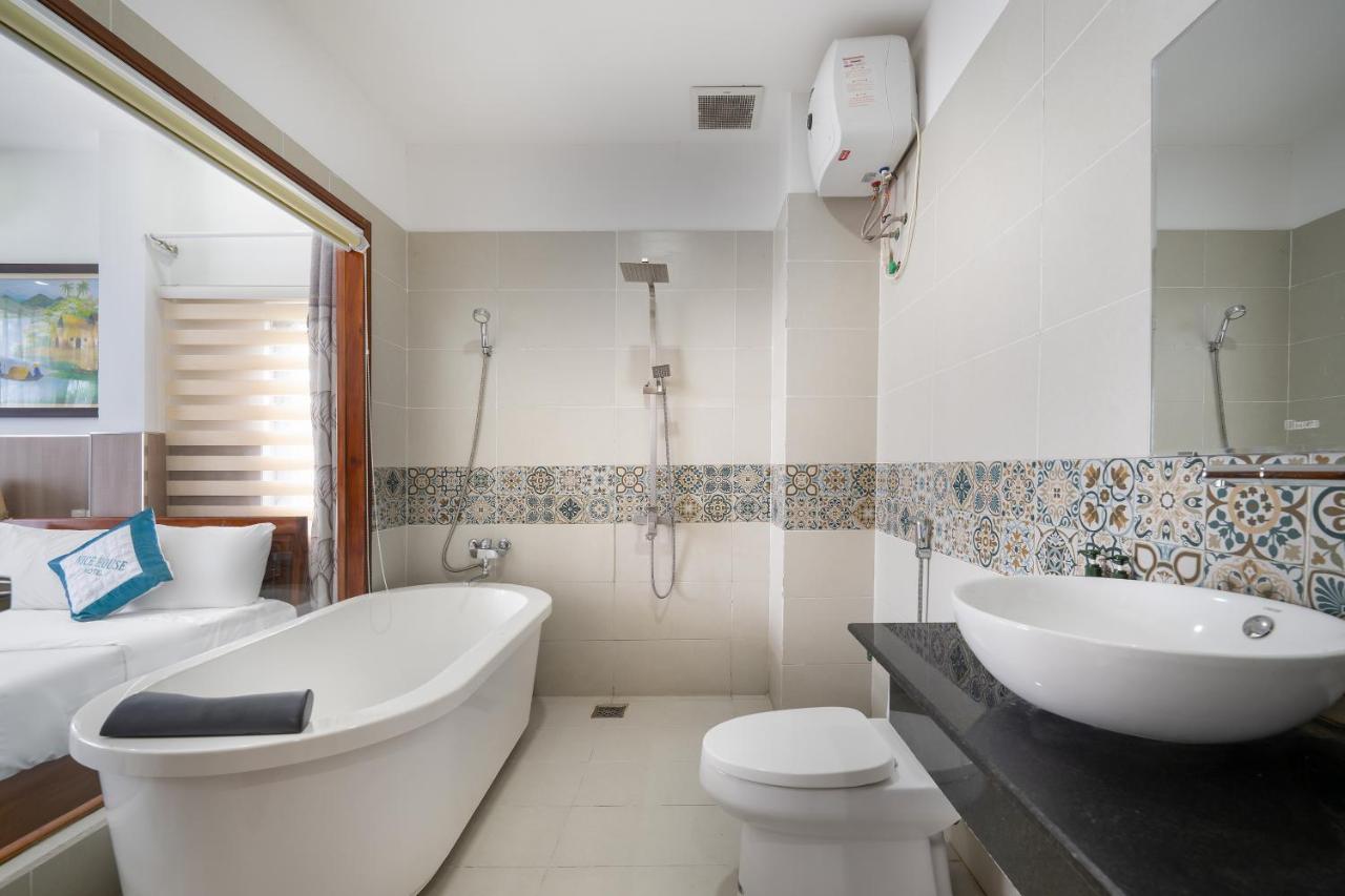 Nice House Hotel - Near My Khe Beach Дананг Екстериор снимка