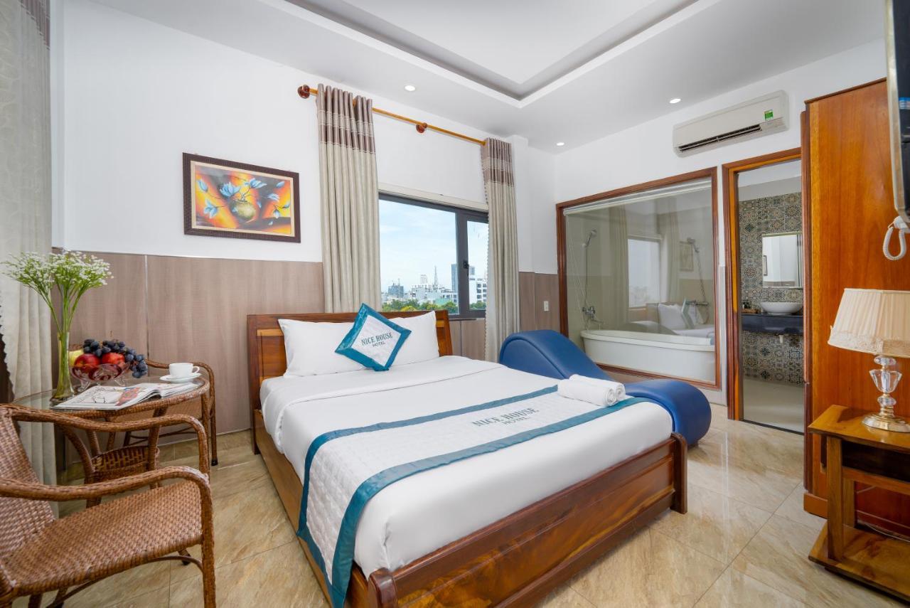 Nice House Hotel - Near My Khe Beach Дананг Екстериор снимка