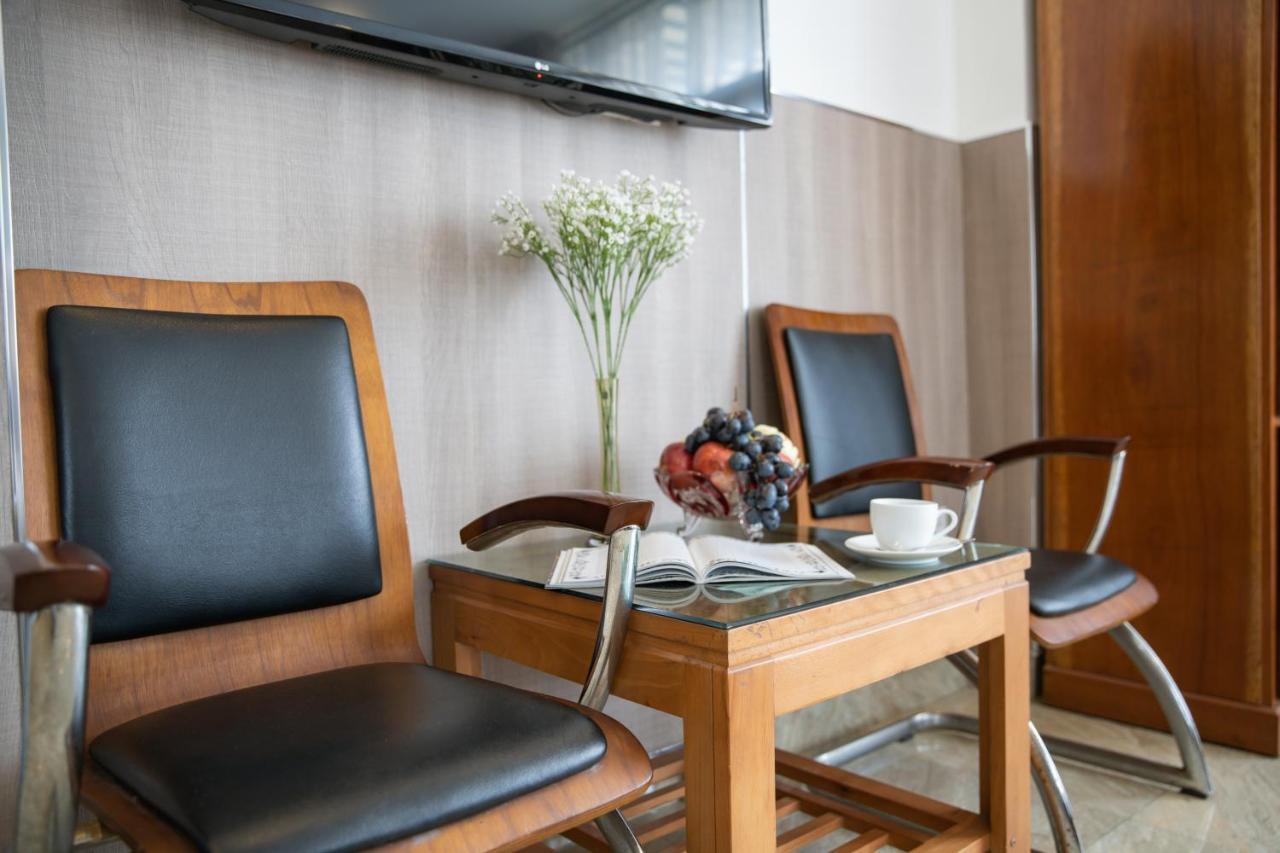 Nice House Hotel - Near My Khe Beach Дананг Екстериор снимка