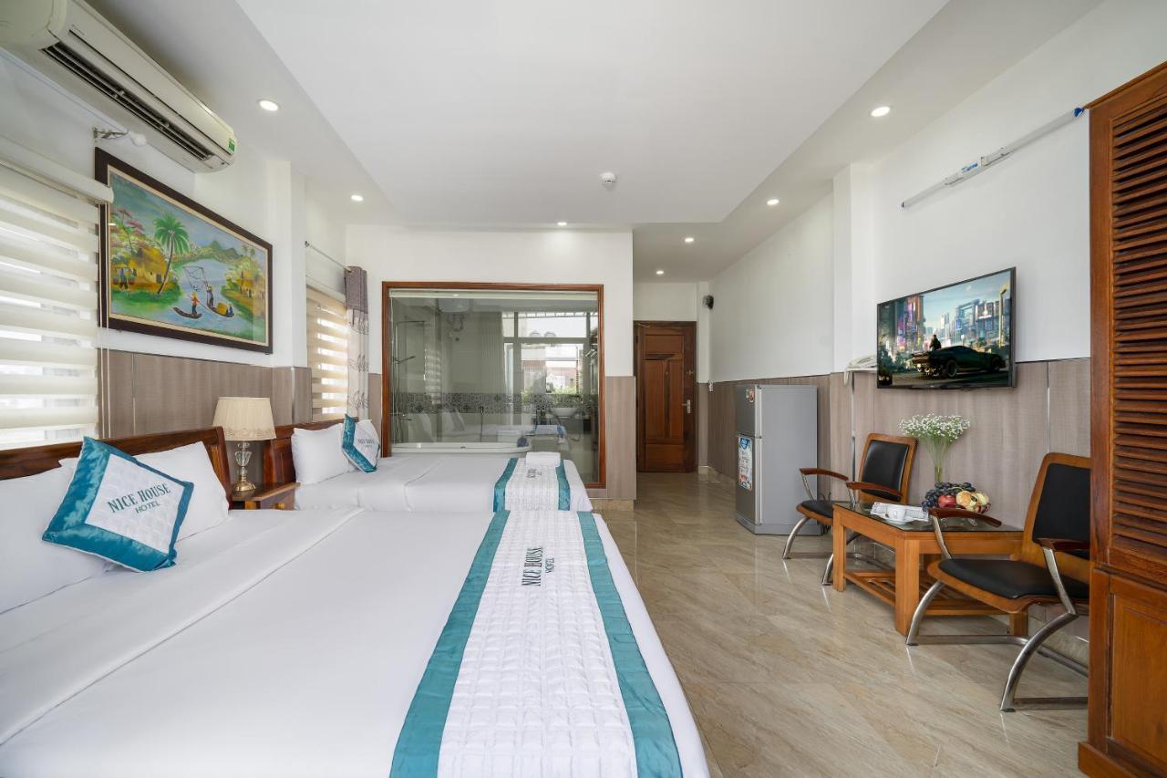 Nice House Hotel - Near My Khe Beach Дананг Екстериор снимка